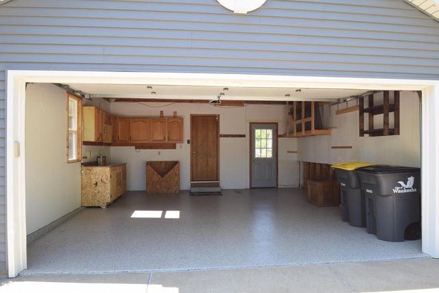 2722 Field DRIVE, Waukesha, WI 53188