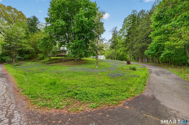 39 Fernwood Lane, Cheshire, CT 06410