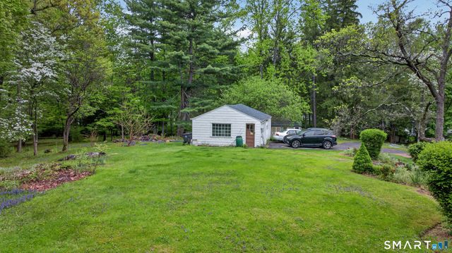 39 Fernwood Lane, Cheshire, CT 06410