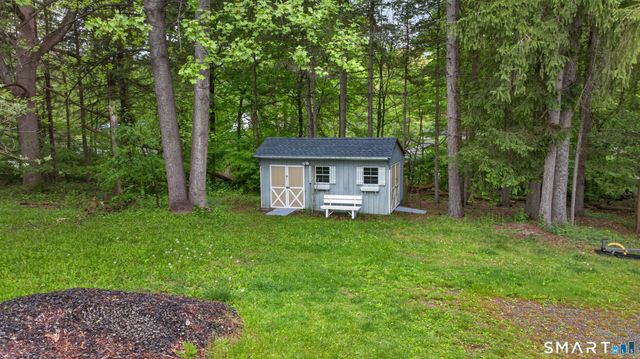 39 Fernwood Lane, Cheshire, CT 06410