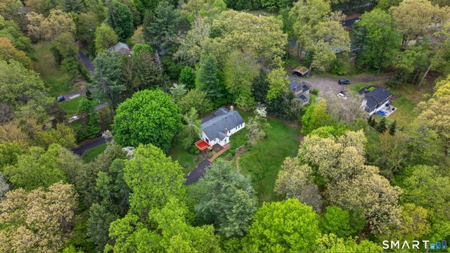 39 Fernwood Lane, Cheshire, CT 06410