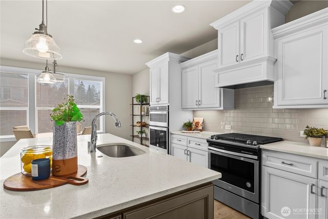 17330 128th Avenue Ct E, Puyallup, WA 98374