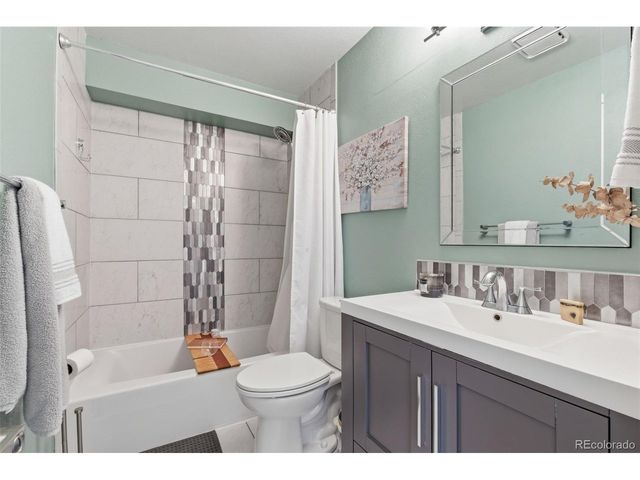 8698 Aspen Cir, Parker, CO 80134