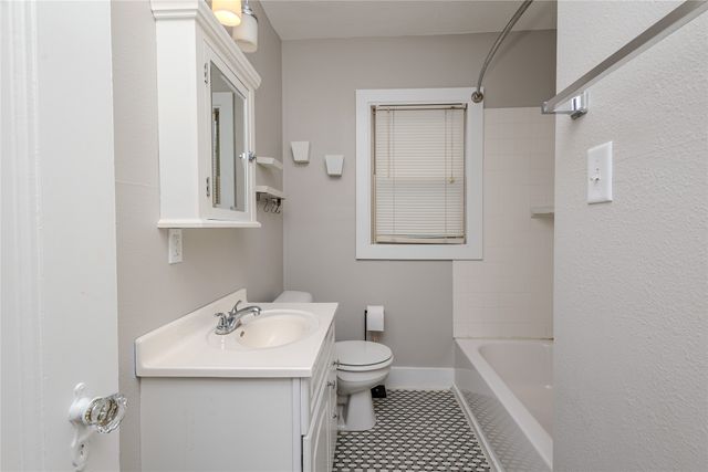 4615 Kingman Boulevard, Des Moines, IA 50311