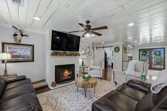 121 Willow Creek Lane, Ellijay, GA 30536