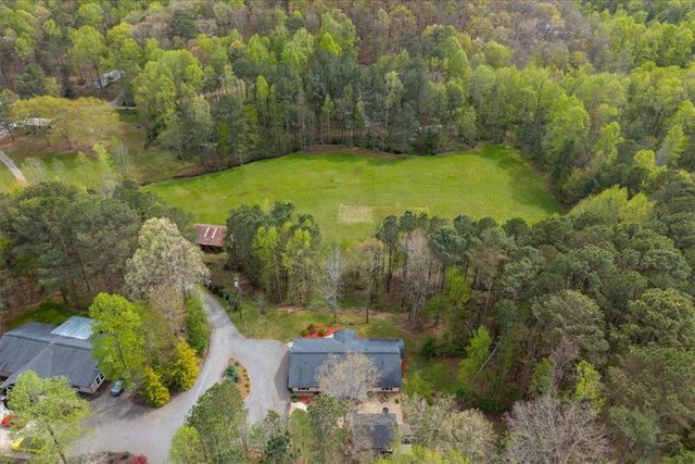 121 Willow Creek Lane, Ellijay, GA 30536