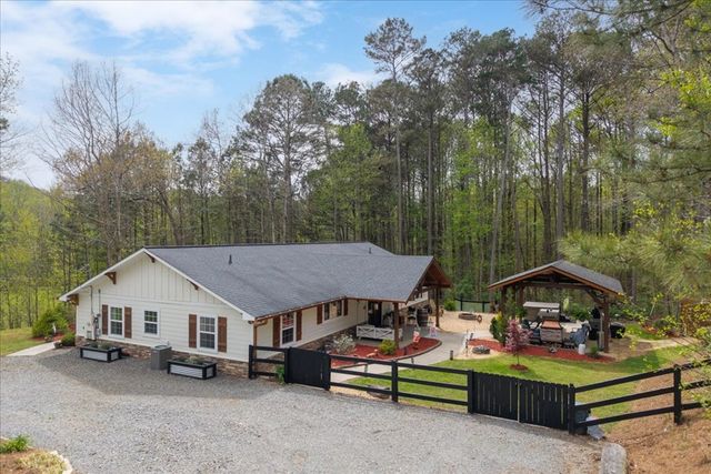 121 Willow Creek Lane, Ellijay, GA 30536