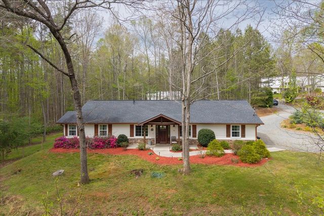 121 Willow Creek Lane, Ellijay, GA 30536