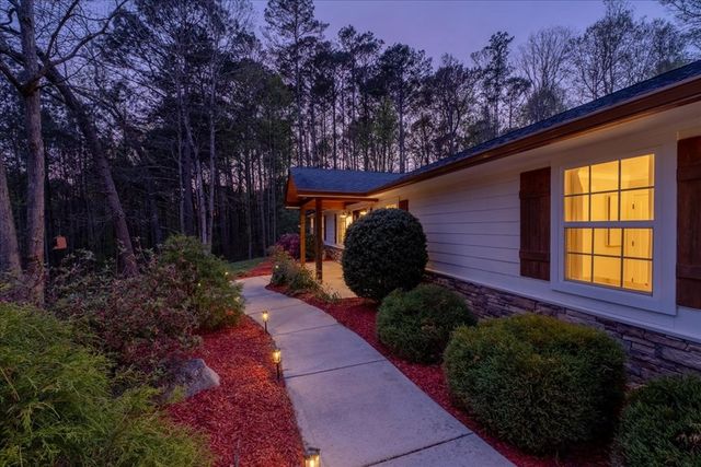 121 Willow Creek Lane, Ellijay, GA 30536