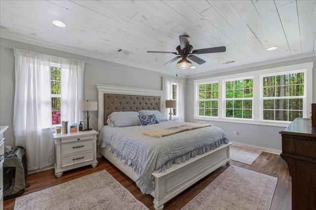 121 Willow Creek Lane, Ellijay, GA 30536