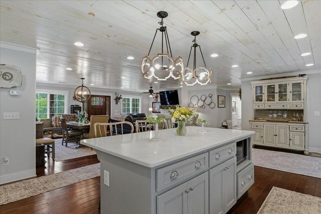 121 Willow Creek Lane, Ellijay, GA 30536