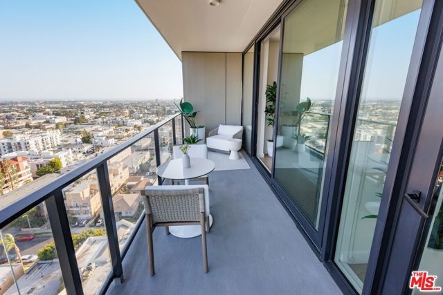 11750 Wilshire Boulevard 1804, Los Angeles, CA 90025