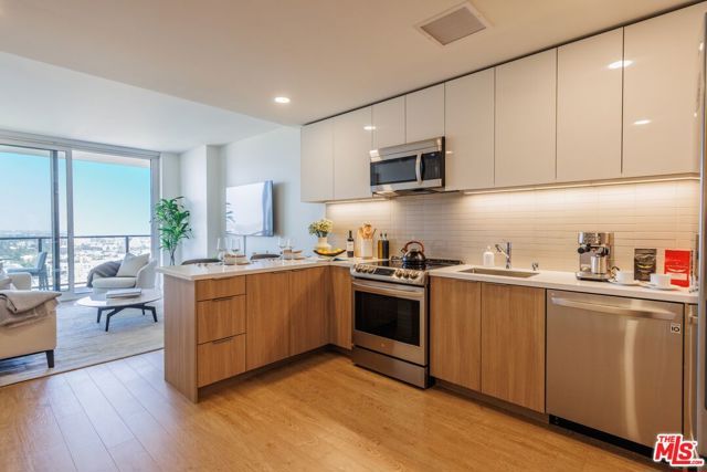 11750 Wilshire Boulevard 1804, Los Angeles, CA 90025