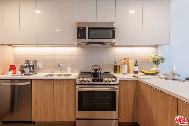 11750 Wilshire Boulevard 1804, Los Angeles, CA 90025