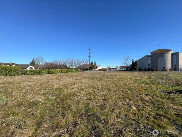 955 N 5th Avenue, Sequim, WA 98382