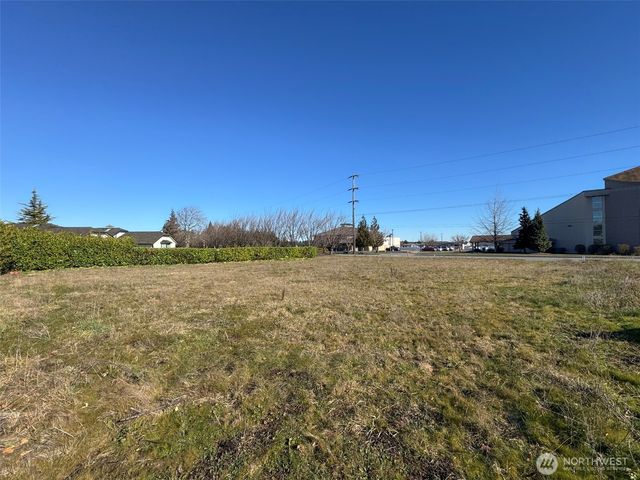 955 N 5th Avenue, Sequim, WA 98382