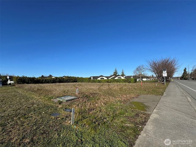 955 N 5th Avenue, Sequim, WA 98382