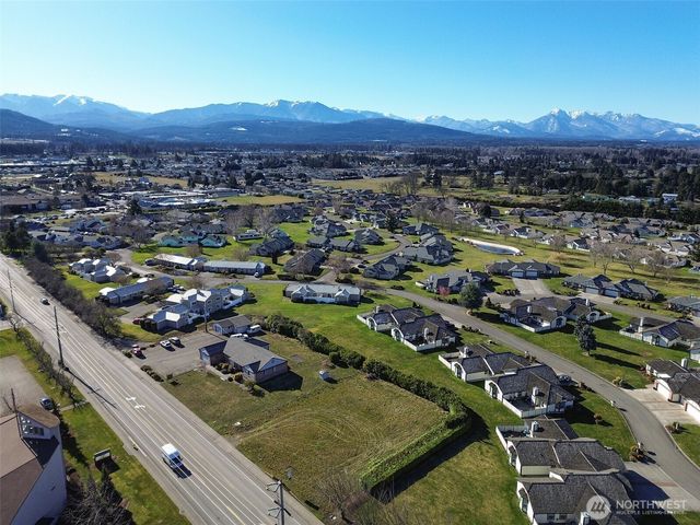 955 N 5th Avenue, Sequim, WA 98382