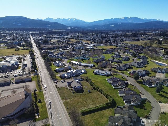 955 N 5th Avenue, Sequim, WA 98382