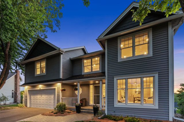 181 Cascade Court, Chanhassen, MN 55317