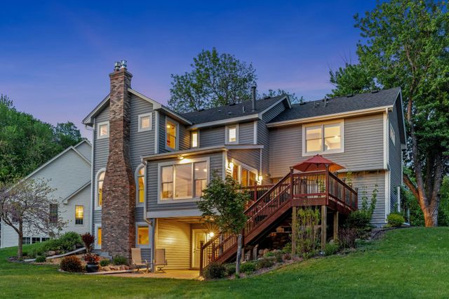 181 Cascade Court, Chanhassen, MN 55317