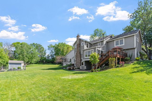 181 Cascade Court, Chanhassen, MN 55317