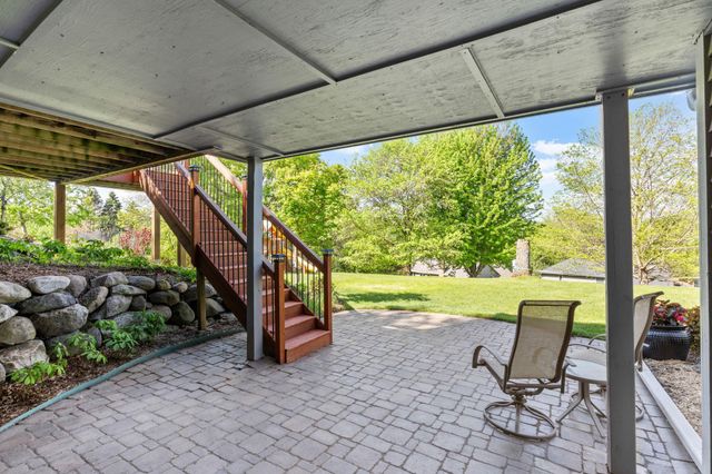 181 Cascade Court, Chanhassen, MN 55317