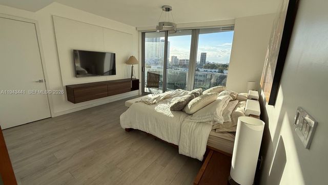 488 NE 18th St 700, Miami, FL 33132