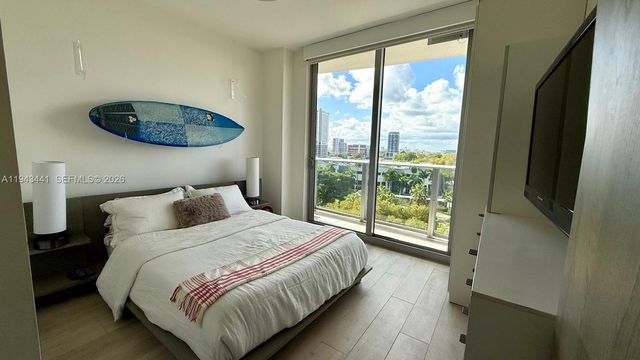 488 NE 18th St 700, Miami, FL 33132