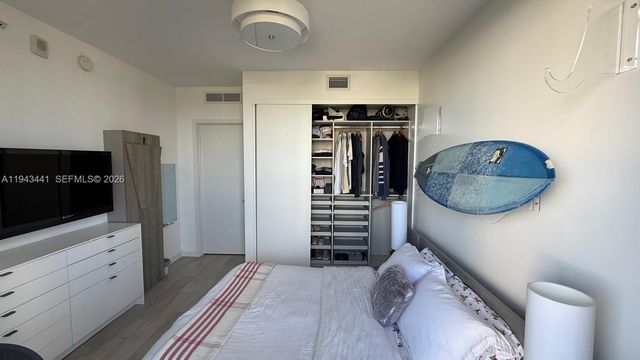 488 NE 18th St 700, Miami, FL 33132