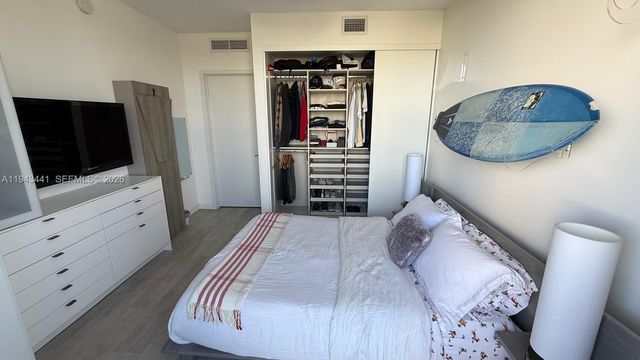 488 NE 18th St 700, Miami, FL 33132