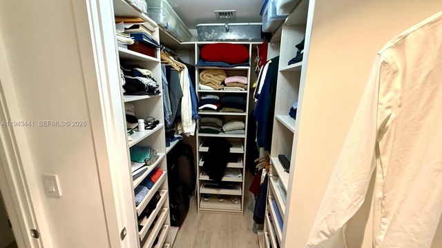 488 NE 18th St 700, Miami, FL 33132