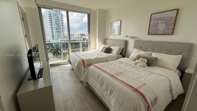 488 NE 18th St 700, Miami, FL 33132