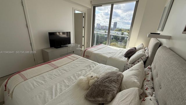 488 NE 18th St 700, Miami, FL 33132