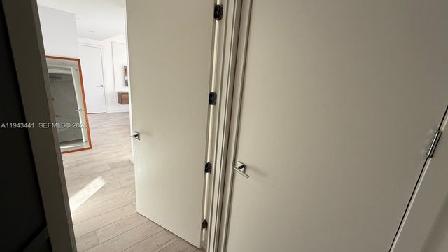 488 NE 18th St 700, Miami, FL 33132