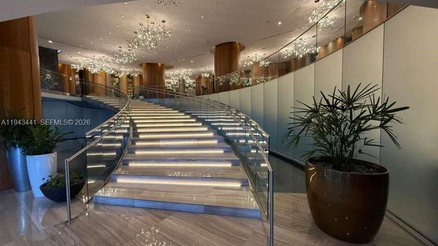 488 NE 18th St 700, Miami, FL 33132