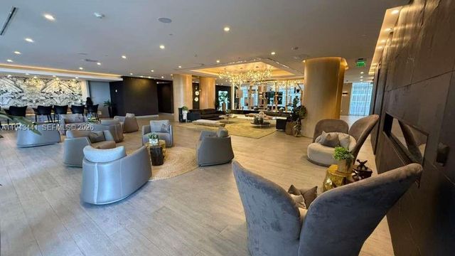 488 NE 18th St 700, Miami, FL 33132