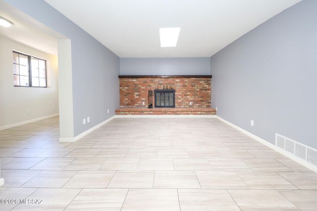 7620 E Linden Street, Tucson, AZ 85715