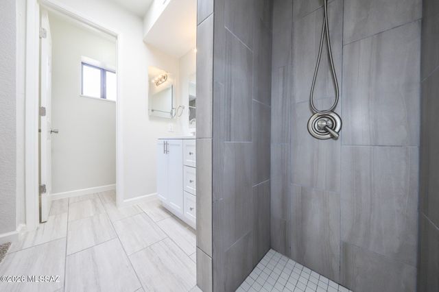7620 E Linden Street, Tucson, AZ 85715