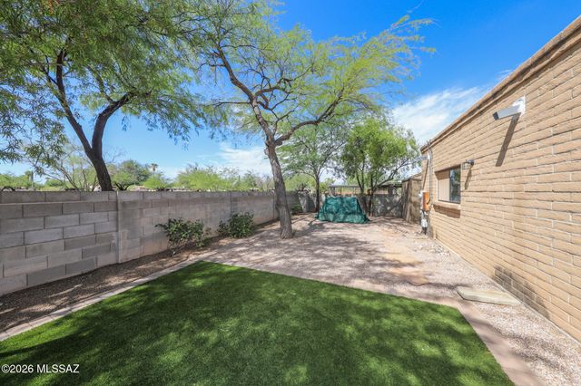 7620 E Linden Street, Tucson, AZ 85715