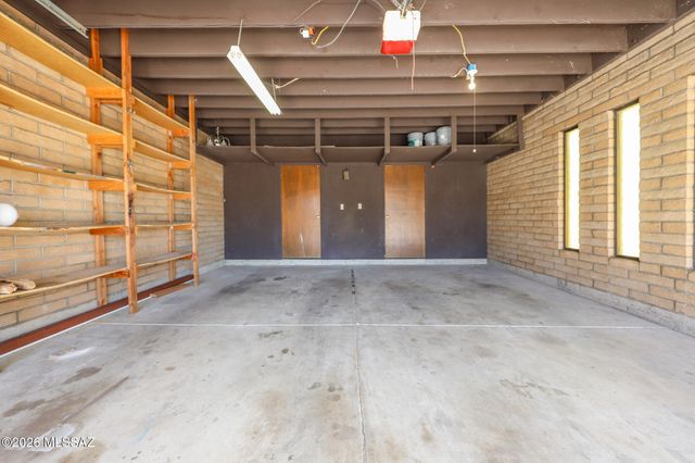 7620 E Linden Street, Tucson, AZ 85715