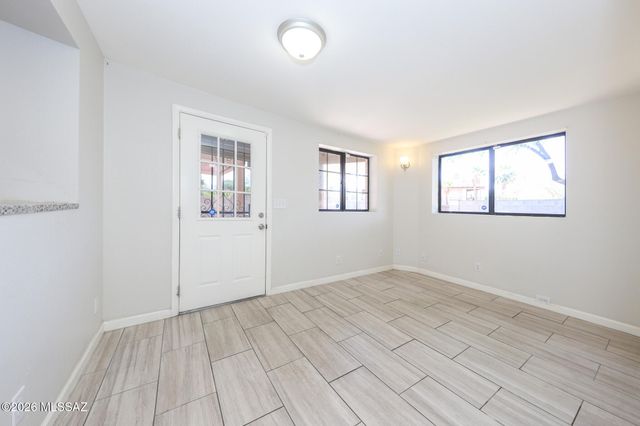 7620 E Linden Street, Tucson, AZ 85715