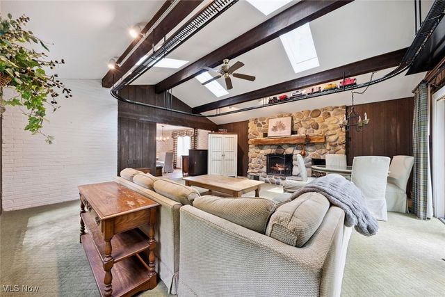 18950 Rockcliff Drive, Rocky River, OH 44116