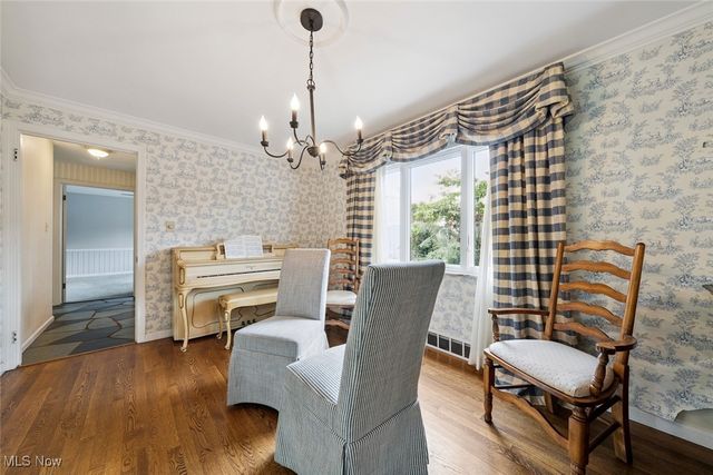 18950 Rockcliff Drive, Rocky River, OH 44116