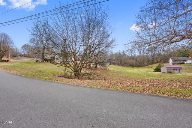 2410 Amanda Lane, Sevierville, TN 37876