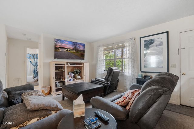 2410 Amanda Lane, Sevierville, TN 37876