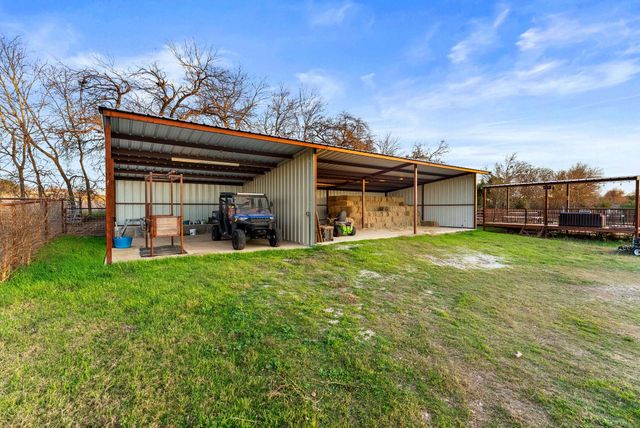 2700 Auction Barn RD, Belton, TX 76513