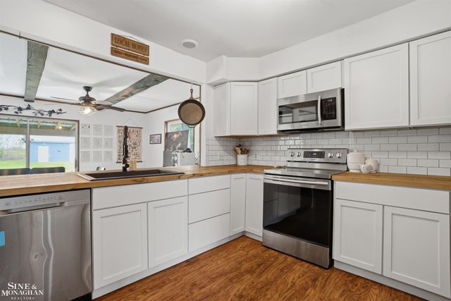 1032 Summer Street, Algonac, MI 48001