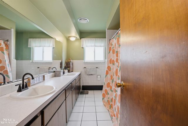 1032 Summer Street, Algonac, MI 48001