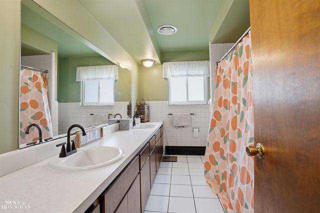 1032 Summer Street, Algonac, MI 48001